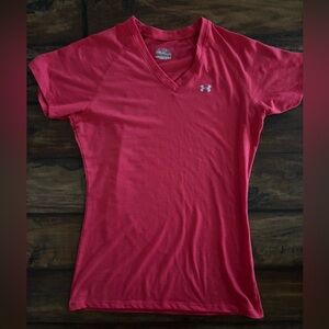 Under Armour Women's Red V Neck Short Sleeve Tee
